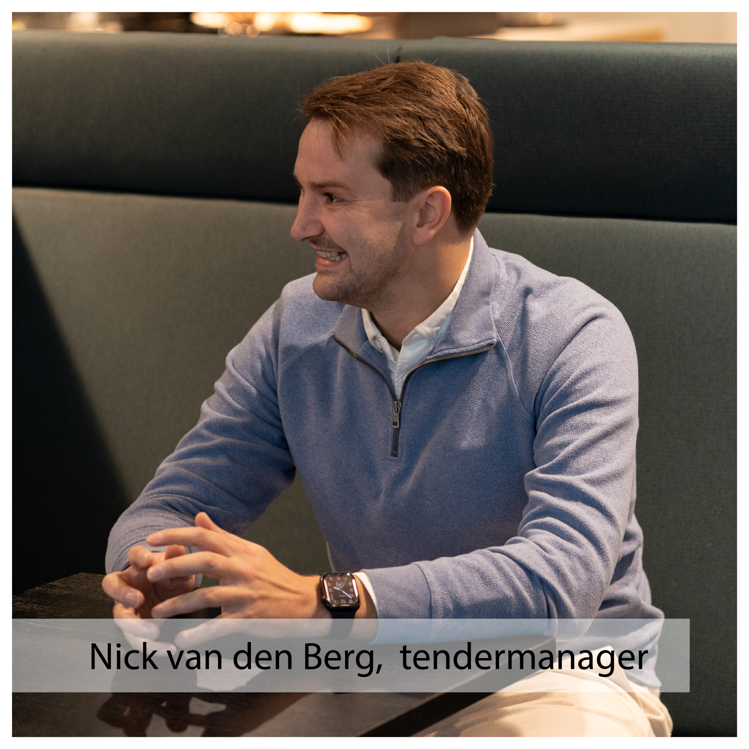 Lachende Nick van den Berg